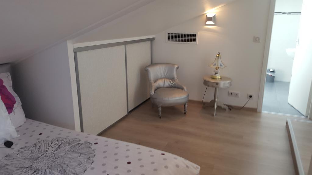 Appartements Au Cros De Cagnes Exterior photo